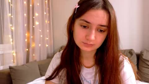 Snapshot of lelia_vibe chatting on November 24, 2025, 2:28 pm Lelia online show from November 24, 2025, 2:28 pm