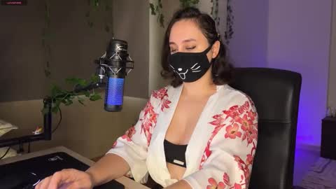 Snapshot of lemi_peachy chatting on November 12, 2025, 4:29 pm Lemi online show from November 12, 2025, 4:29 pm