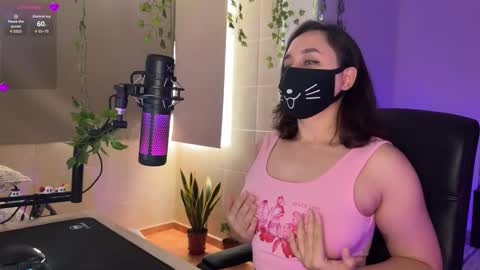 Snapshot of lemi_peachy chatting on November 17, 2025, 2:23 pm Lemi online show from November 17, 2025, 2:23 pm