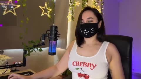Snapshot of lemi_peachy chatting on November 26, 2025, 10:05 am Lemi online show from November 26, 2025, 10:05 am