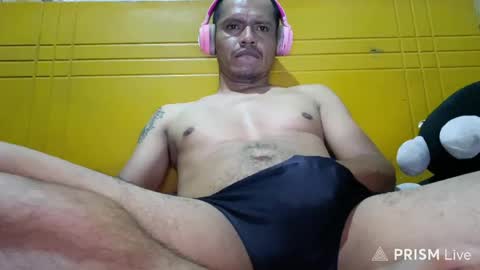 Snapshot of len0n_ chatting on May 6, 2026, 8:08 am Lenon online show from May 6, 2026, 8:08 am