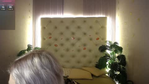 Lena online show from January 5, 2025, 3:53 am