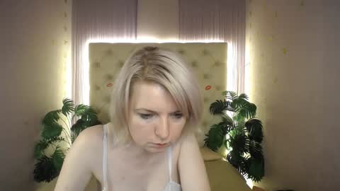 Lena online show from January 8, 2025, 7:03 am