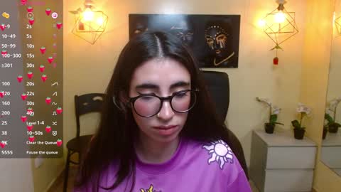 Snapshot of lena_roses chatting on February 6, 2025, 7:51 pm Lena online show from February 6, 2025, 7:51 pm