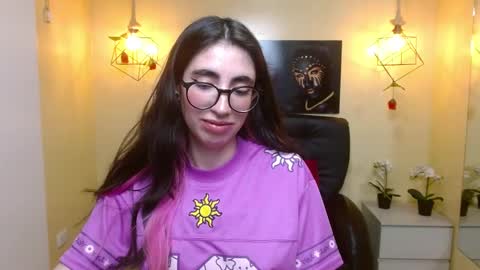 Snapshot of lena_roses chatting on February 27, 2025, 11:26 pm Lena online show from February 27, 2025, 11:26 pm