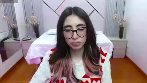 Snapshot of lena_roses chatting on September 8, 2025, 8:41 pm Lena online show from September 8, 2025, 8:41 pm