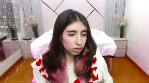 Snapshot of lena_roses chatting on September 13, 2025, 8:30 pm Lena online show from September 13, 2025, 8:30 pm