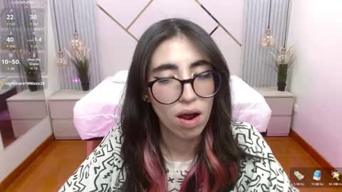 Snapshot of lena_roses chatting on September 15, 2025, 9:59 pm Lena online show from September 15, 2025, 9:59 pm