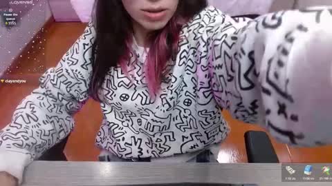 Snapshot of lena_roses chatting on September 27, 2025, 8:47 pm Lena online show from September 27, 2025, 8:47 pm