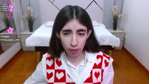 Snapshot of lena_roses chatting on November 7, 2025, 1:11 pm Lena online show from November 7, 2025, 1:11 pm