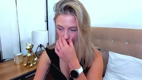 lena_sexi online show from October 20, 2025, 6:36 am