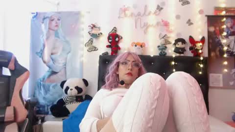 lenaleenyan online show from January 15, 2025, 8:16 pm