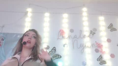 lenaleenyan online show from March 12, 2025, 3:57 am