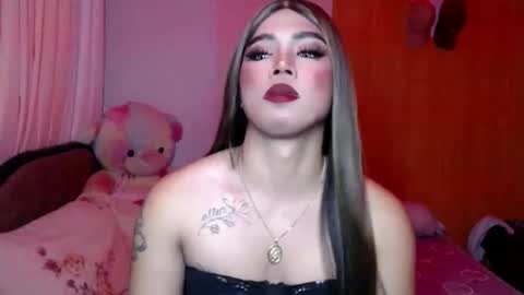 lena online show from December 2, 2025, 9:32 pm