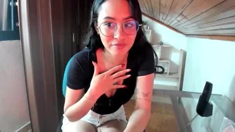lennox_amy online show from May 29, 2026, 1:31 pm
