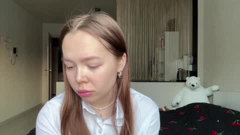 Snapshot of lenoimacyt chatting on February 18, 2026, 4:52 am Hey hey our name is Mia Elfy Lovense is active time to play PVT IS OPEN online show from February 18, 2026, 4:52 am