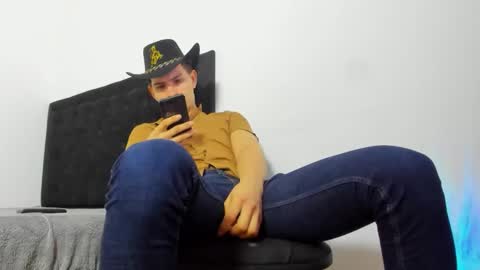 leo183877 online show from February 26, 2026, 2:10 am