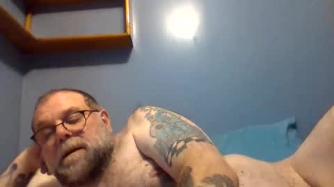 leo71313 online show from November 1, 2025, 11:07 pm