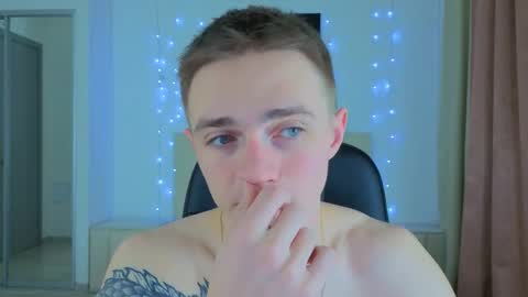 Snapshot of leo__miller chatting on January 7, 2026, 5:48 pm LEO online show from January 7, 2026, 5:48 pm