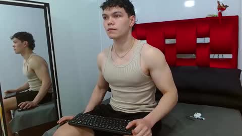 Snapshot of leo_morris chatting on December 28, 2024, 12:56 pm leo_morris online show from December 28, 2024, 12:56 pm