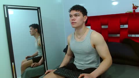 Snapshot of leo_morris chatting on December 30, 2024, 1:47 pm leo_morris online show from December 30, 2024, 1:47 pm