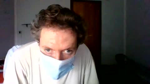 leo_one_uno online show from August 5, 2026, 7:22 am