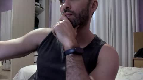 Snapshot of leo_pecs chatting on June 1, 2026, 7:15 pm LEO PECS online show from June 1, 2026, 7:15 pm