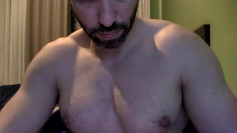 Snapshot of leo_pecs chatting on August 1, 2026, 9:46 pm LEO PECS online show from August 1, 2026, 9:46 pm