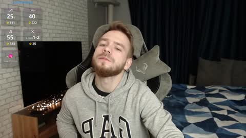 leo_stephens online show from December 22, 2024, 10:28 am