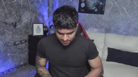 Leo independent model online show from October 11, 2025, 2:22 am