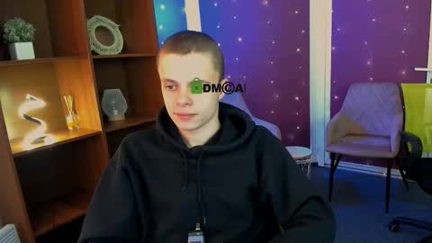 Snapshot of leo_valor chatting on December 15, 2025, 12:20 pm leo_valor online show from December 15, 2025, 12:20 pm