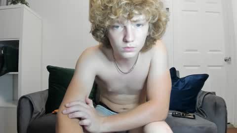 Snapshot of leo_wildd chatting on September 22, 2025, 7:10 am leo_wildd online show from September 22, 2025, 7:10 am