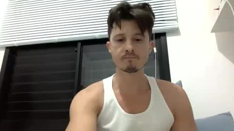 leomantovani online show from December 22, 2025, 7:27 am