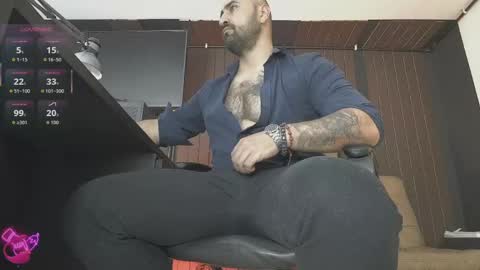 Leon online show from May 19, 2026, 6:47 pm