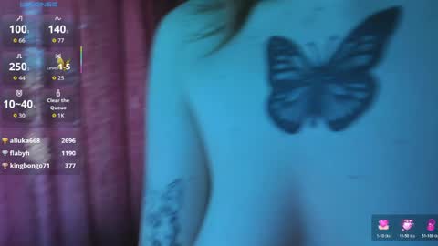 Leona online show from April 13, 2026, 3:06 pm