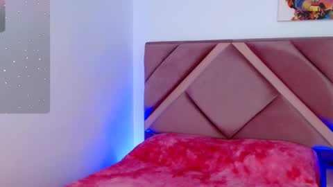 Snapshot of leonacutecam chatting on November 25, 2025, 11:27 pm LUCY online show from November 25, 2025, 11:27 pm