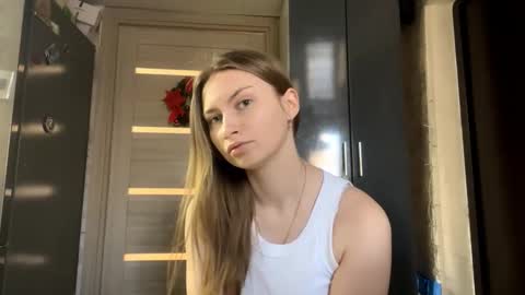 Lina online show from January 16, 2026, 9:35 am