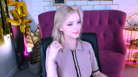 Snapshot of leonastone chatting on October 16, 2025, 5:03 pm leonastone online show from October 16, 2025, 5:03 pm