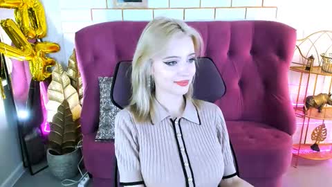 Snapshot of leonastone chatting on November 27, 2025, 6:10 pm leonastone online show from November 27, 2025, 6:10 pm