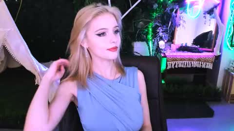 Snapshot of leonastone chatting on November 28, 2025, 6:10 pm leonastone online show from November 28, 2025, 6:10 pm