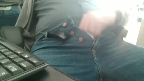 Snapshot of leone44 chatting on March 6, 2025, 10:09 am angel e sonia online show from March 6, 2025, 10:09 am