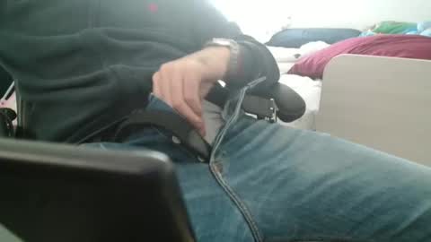 Snapshot of leone44 chatting on October 31, 2025, 9:10 am angel e sonia online show from October 31, 2025, 9:10 am