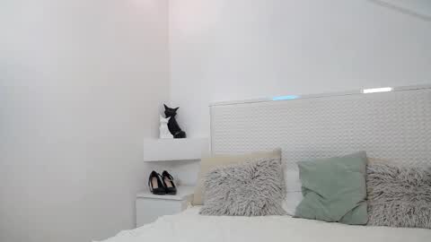 Leone Noir online show from January 17, 2026, 7:57 am