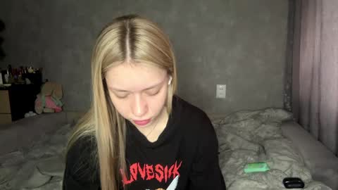 Snapshot of leonegoodnough chatting on April 22, 2026, 6:05 am Eva online show from April 22, 2026, 6:05 am