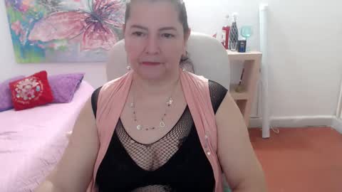 Snapshot of leonela_69 chatting on January 6, 2026, 1:31 am leonela online show from January 6, 2026, 1:31 am