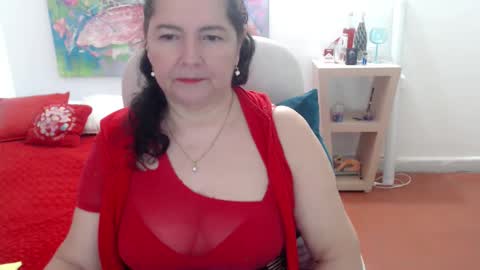 Snapshot of leonela_69 chatting on February 4, 2026, 1:44 am leonela online show from February 4, 2026, 1:44 am