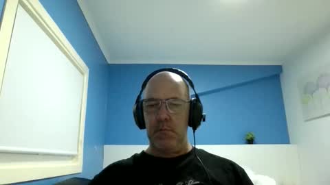 Snapshot of leonew71 chatting on September 14, 2025, 3:05 am leonew71 online show from September 14, 2025, 3:05 am