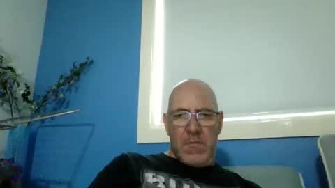 Snapshot of leonew71 chatting on September 21, 2025, 6:31 pm leonew71 online show from September 21, 2025, 6:31 pm