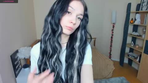 Alice online show from April 15, 2026, 9:15 pm