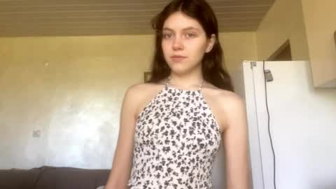 Snapshot of leonidacampuzano chatting on April 3, 2026, 8:34 am Leo online show from April 3, 2026, 8:34 am